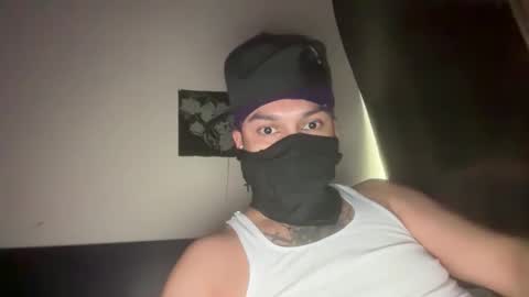 Snapshot of angelblancooo chatting on 15, 12, 2025 angelblancooo online show from 15, 12, 2025