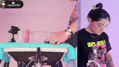 Snapshot of angelcb_ chatting on 5, 10, 2025 angel online show from 5, 10, 2025