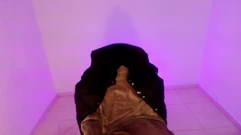 angele online show from 19, 4, 2026