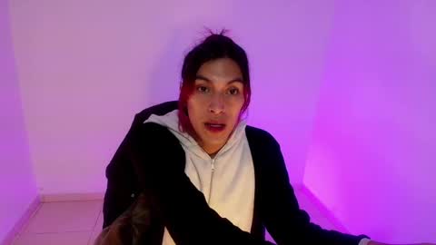 Snapshot of angele_johnson chatting on 31, 5, 2026 angele online show from 31, 5, 2026