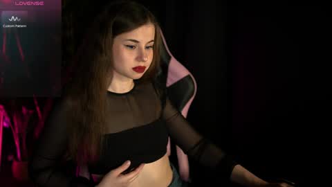 Snapshot of angeles_08 chatting on 13, 5, 2026 Angel online show from 13, 5, 2026