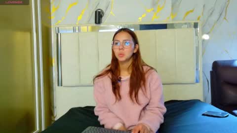 Snapshot of angeles_azul chatting on 7, 3, 2026 angel online show from 7, 3, 2026