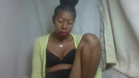 Snapshot of angelette93 chatting on 13, 9, 2025 angelette93 online show from 13, 9, 2025