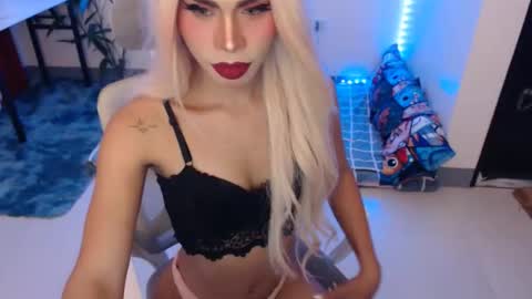 DIVINE ANGEL online show from 8, 4, 2026