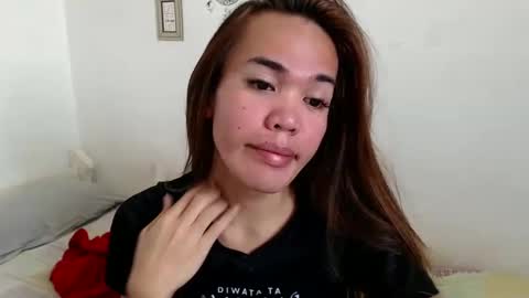 Snapshot of angelic_slutxx chatting on 21, 1, 2025 Yhanna online show from 21, 1, 2025