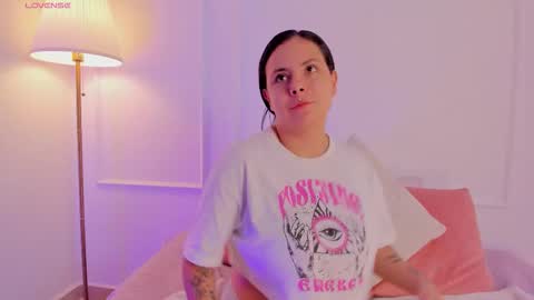 Angelica Cross online show from 28, 10, 2025