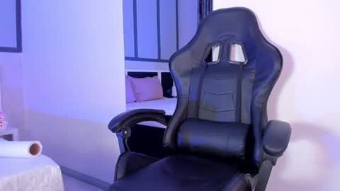 U can call me Angel online show from 16, 12, 2024