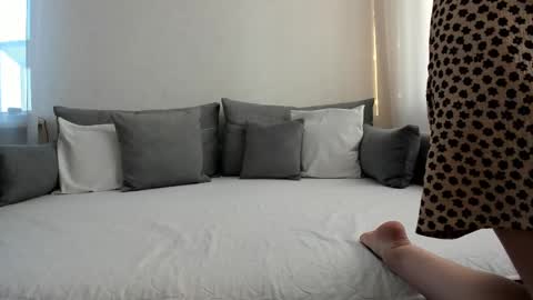 Angelica Rai online show from 27, 2, 2025