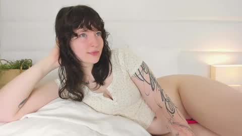 Angelic online show from 17, 5, 2026