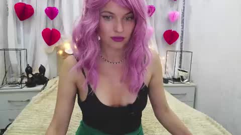 Snapshot of angelika_rouge chatting on 17, 6, 2026 Angelika Rouge online show from 17, 6, 2026