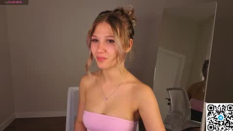 Snapshot of angelina_becker chatting on 11, 6, 2026 Angelina online show from 11, 6, 2026