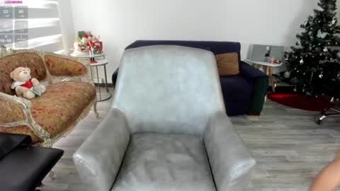 angelina_class_7 online show from 5, 1, 2025