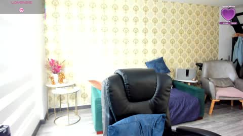 Snapshot of angelina_class_7 chatting on 23, 4, 2026 angelina_class_7 online show from 23, 4, 2026