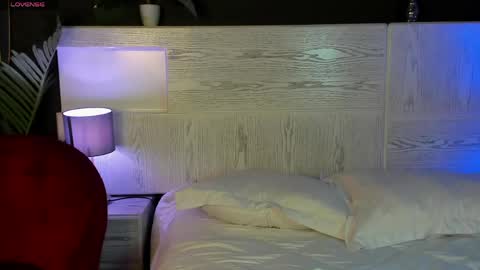 angelina_hilton online show from 16, 4, 2026