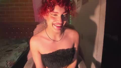 Snapshot of angelina_rouse12 chatting on 31, 12, 2024 Angelina Rouse online show from 31, 12, 2024