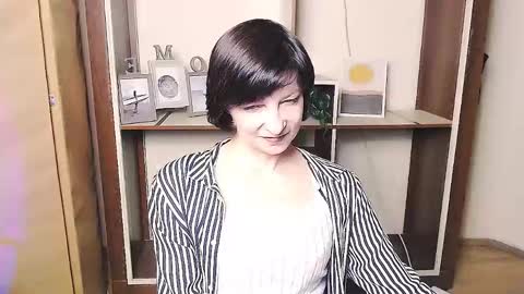 Angelina online show from 15, 4, 2026