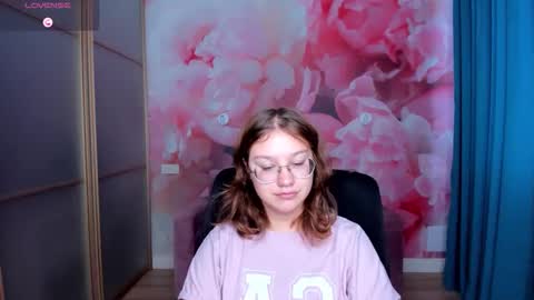 AngelinaLow online show from 3, 11, 2025