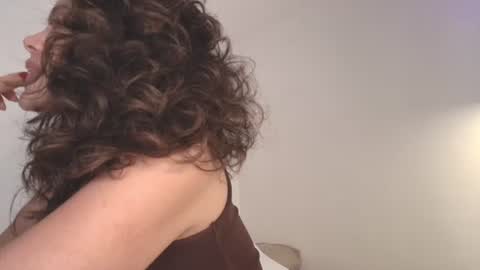 Snapshot of angelinarosss_ chatting on 1, 7, 2026 online show from 1, 7, 2026