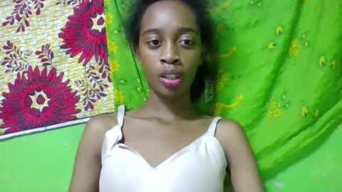 Snapshot of angeline221173 chatting on 7, 5, 2026 angeline221173 online show from 7, 5, 2026