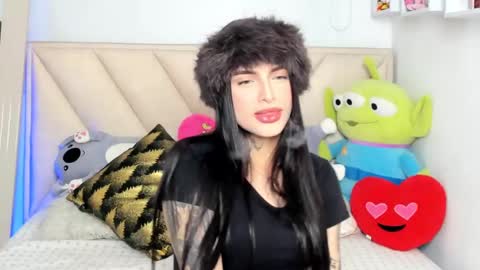 Snapshot of angeline__smith chatting on 13, 12, 2024 Angeline Smith online show from 13, 12, 2024