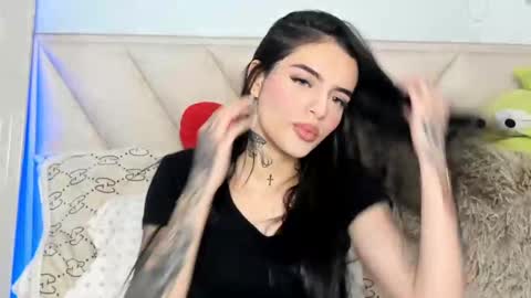 Snapshot of angeline__smith chatting on 11, 2, 2025 Angeline Smith online show from 11, 2, 2025