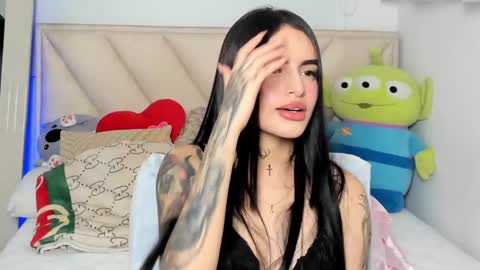 Snapshot of angeline__smith chatting on 2, 3, 2025 Angeline Smith online show from 2, 3, 2025
