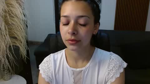 angeline_davies online show from 3, 3, 2025