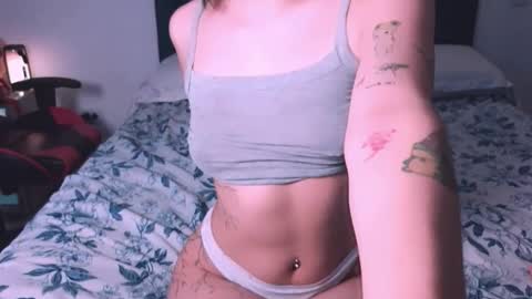 Angelinhaa  online show from 7, 2, 2026