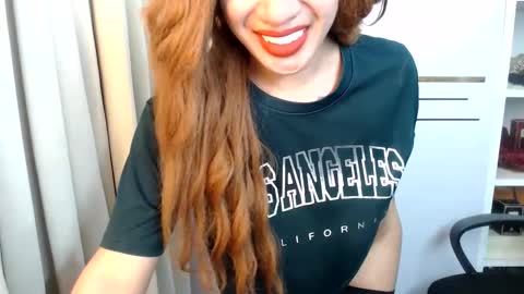 Snapshot of angelinnaxxx chatting on 21, 5, 2026 Anglina online show from 21, 5, 2026
