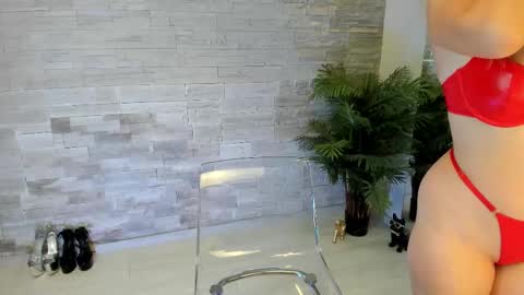 Snapshot of angelinsin chatting on 5, 10, 2025 angelinsin online show from 5, 10, 2025