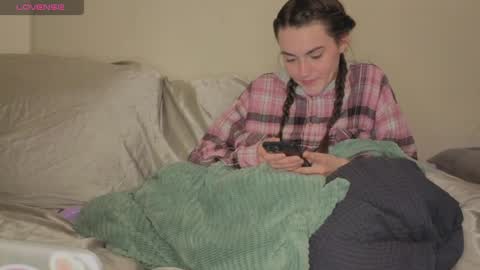 Snapshot of angelknight22 chatting on 4, 4, 2026 angelknight22 online show from 4, 4, 2026