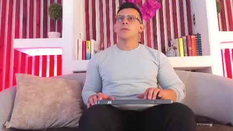 Snapshot of angell_rodriguez chatting on 15, 6, 2026 angell_rodriguez online show from 15, 6, 2026