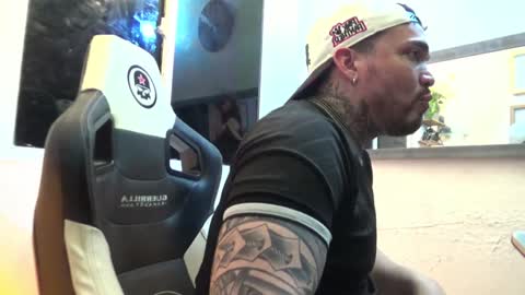 angellatino0 online show from 5, 1, 2025