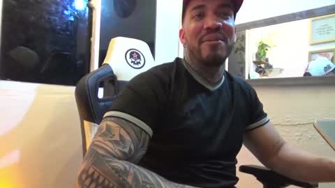 angellatino0 online show from 6, 1, 2025