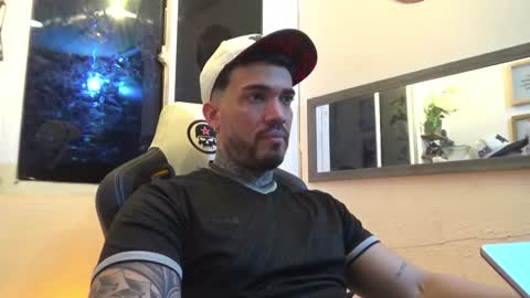 angellatino0 online show from 17, 1, 2025