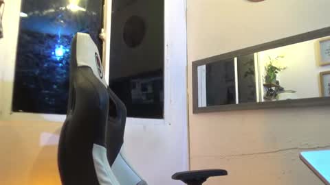 angellatino0 online show from 17, 1, 2025