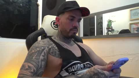 angellatino0 online show from 28, 1, 2025