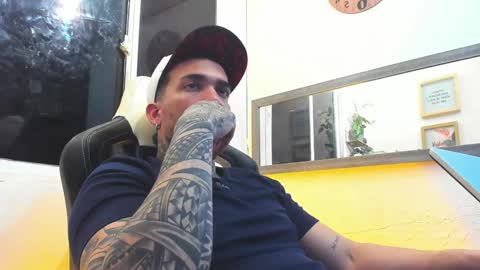 angellatino0 online show from 4, 2, 2025