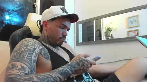 angellatino0 online show from 9, 2, 2025