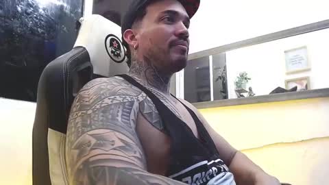 angellatino0 online show from 18, 2, 2025