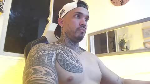 angellatino0 online show from 23, 2, 2025