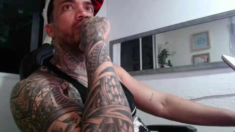 angellatino0 online show from 12, 3, 2025