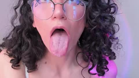 Angellike online show from 15, 5, 2026