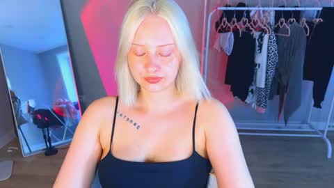 Snapshot of angellisss chatting on 16, 7, 2026 Cutie online show from 16, 7, 2026