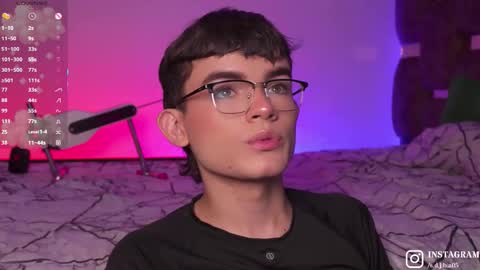 Angelo I work from home this is my room  online show from 17, 10, 2025