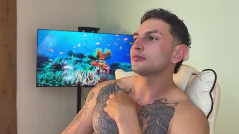 Snapshot of angeloferro1 chatting on 7, 7, 2026 Angelo Ferro online show from 7, 7, 2026