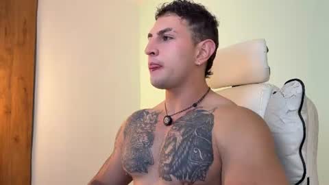 Snapshot of angeloferro1 chatting on 28, 7, 2026 Angelo Ferro online show from 28, 7, 2026