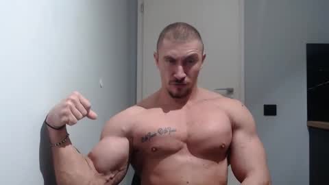 Snapshot of angelofit chatting on 1, 12, 2024 ------- SEX SHOW WITH GUYS AND GIRLS MUSCLE SHOW online show from 1, 12, 2024