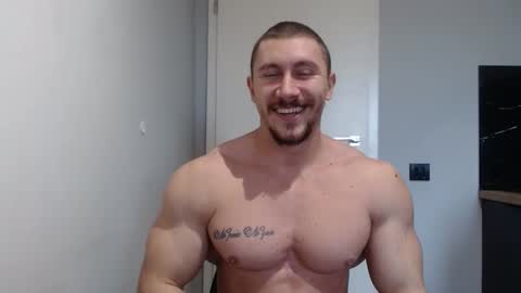 Snapshot of angelofit chatting on 16, 12, 2024 ------- SEX SHOW WITH GUYS AND GIRLS MUSCLE SHOW online show from 16, 12, 2024