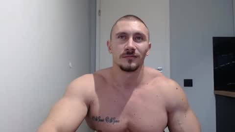 Snapshot of angelofit chatting on 25, 12, 2024 ------- SEX SHOW WITH GUYS AND GIRLS MUSCLE SHOW online show from 25, 12, 2024